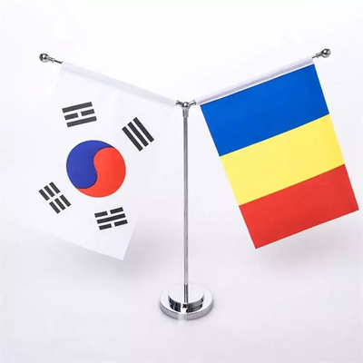 drapeau fait sur commande de Tableau de bureau de drapeau de bureau de tissu du polyester 100D avec le métal Polonais