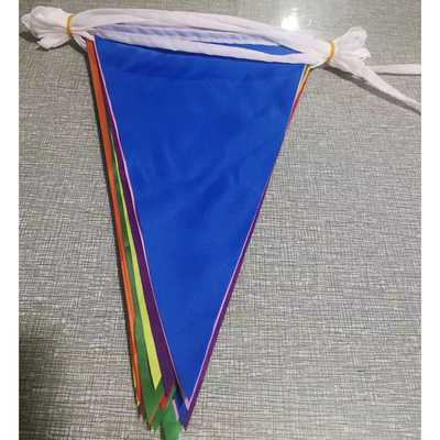 Drapeau de triangle d'ODM d'OEM fanant des drapeaux faits sur commande de ficelle de triangle de tissu du polyester 100D